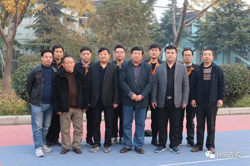 熱烈歡迎河南省塑料協(xié)會(huì)段同生會(huì)長(zhǎng)一行蒞臨仲達(dá)塑膠考察指導(dǎo)工作！