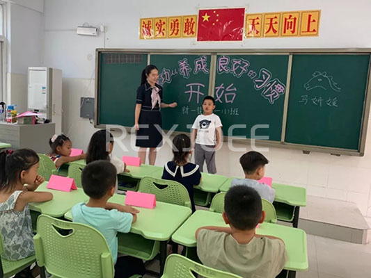 如何挑選滿意的學生課桌椅？