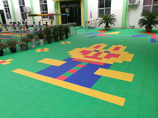幼兒園懸浮地板對(duì)孩子有什么好處？
