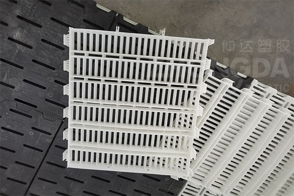 豬場養(yǎng)殖專用漏縫板材質(zhì)分析！