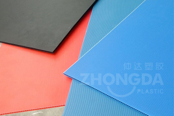防靜電中空板的特點(diǎn)及優(yōu)勢是什么？